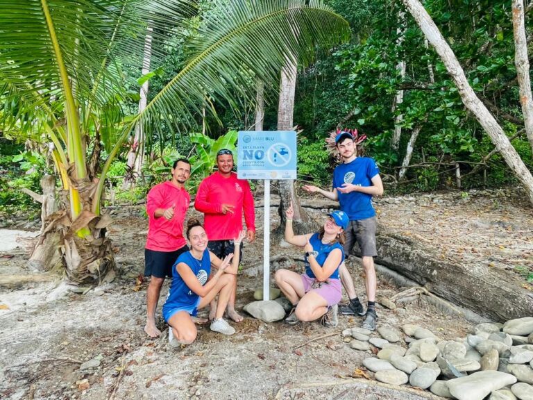 Working together to keep our beaches clean and protect nature 🌱